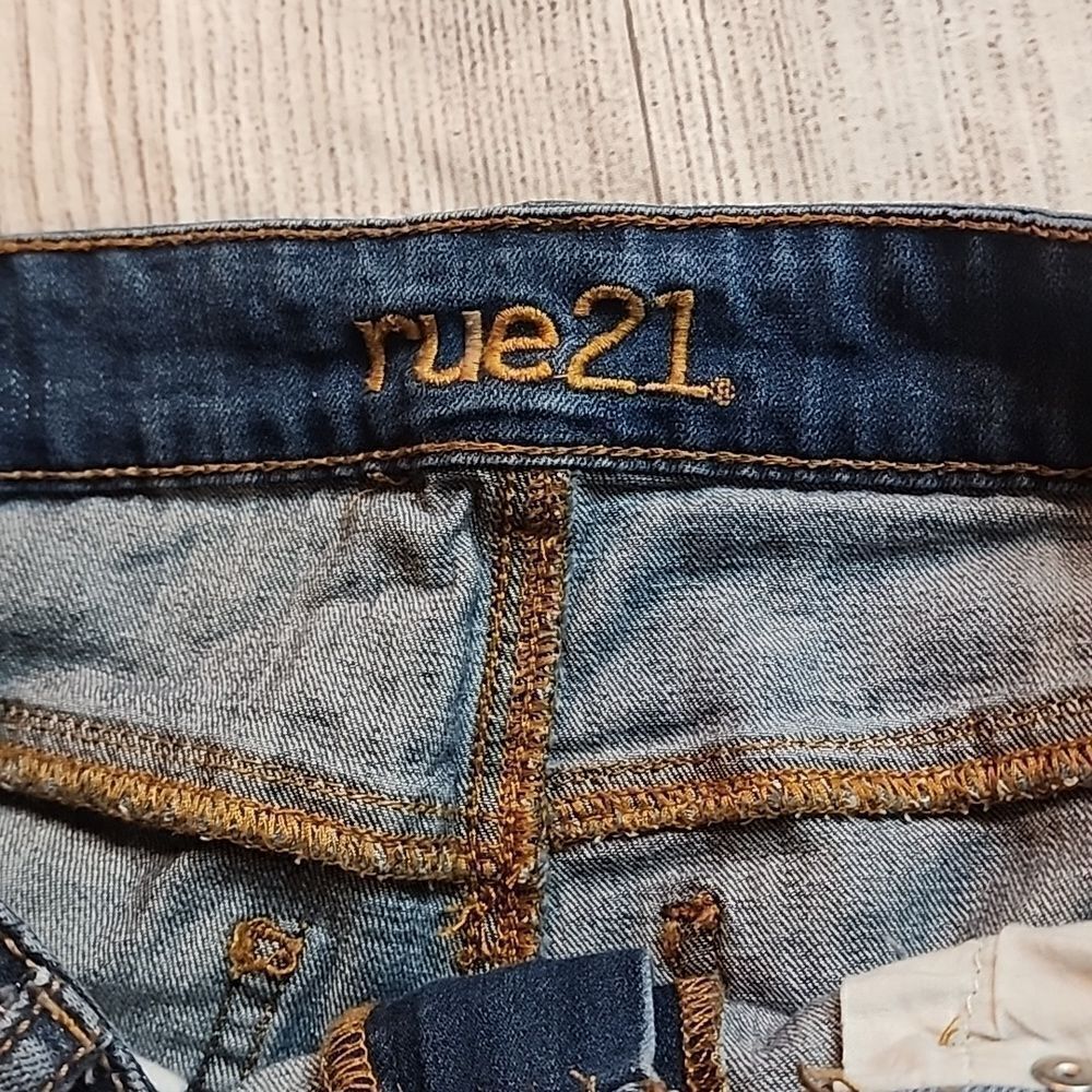 Rue21 size 6 Shorts - Picture 3 of 4